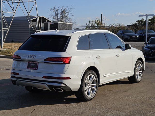 2025 Audi Q7 Premium Plus