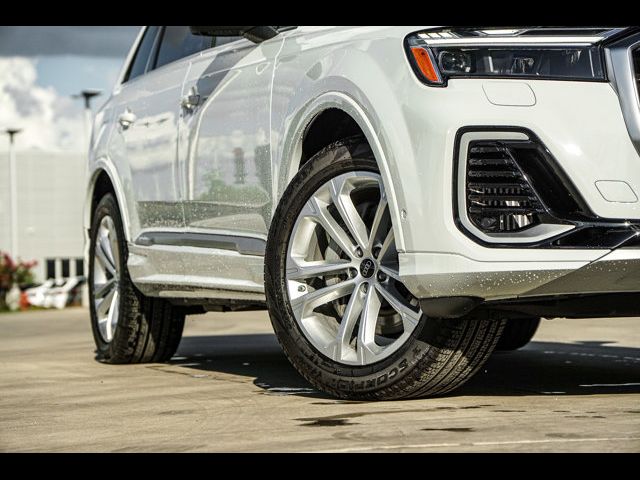 2025 Audi Q7 Premium Plus