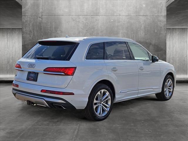 2025 Audi Q7 Premium Plus