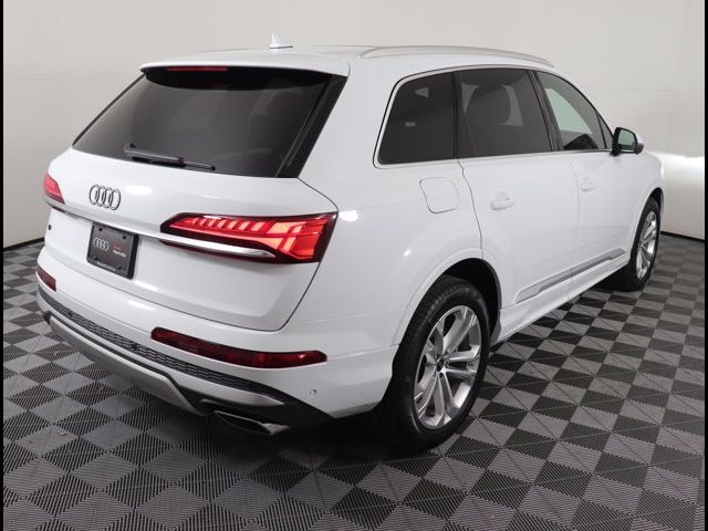 2025 Audi Q7 Premium Plus