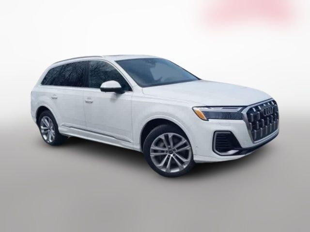2025 Audi Q7 Premium Plus