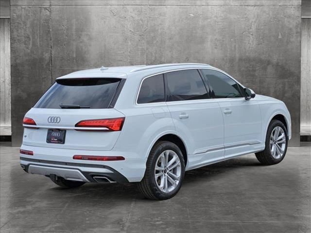 2025 Audi Q7 Premium Plus