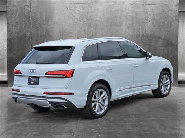 2025 Audi Q7 Premium Plus