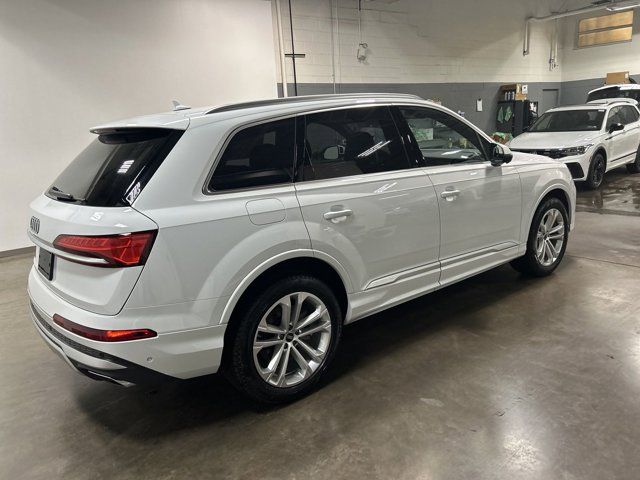 2025 Audi Q7 Premium Plus