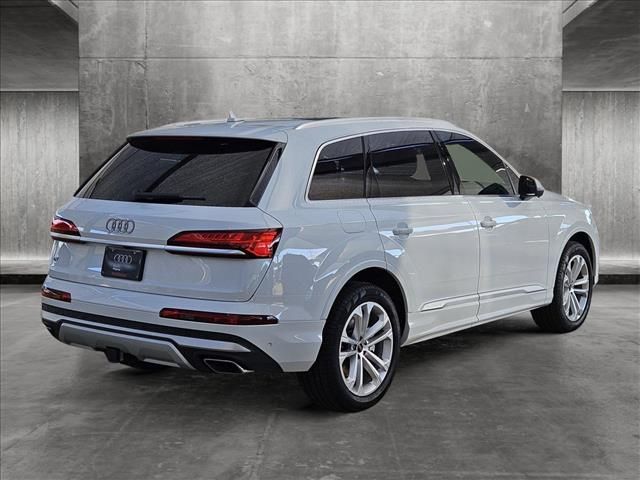 2025 Audi Q7 Premium Plus