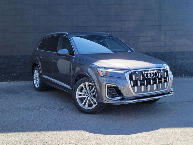 2025 Audi Q7 Premium Plus