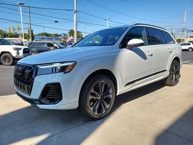 2025 Audi Q7 Premium Plus