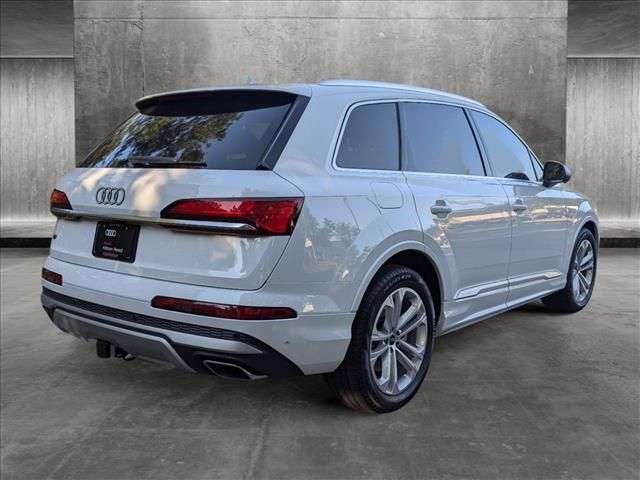 2025 Audi Q7 Premium Plus