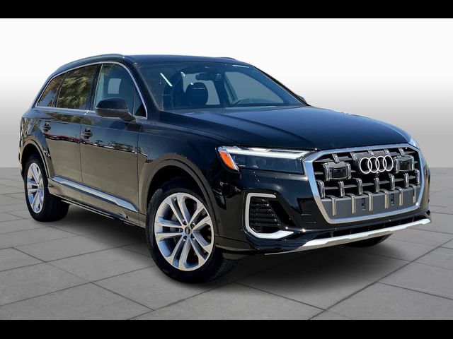 2025 Audi Q7 Premium Plus