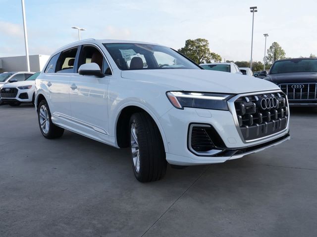 2025 Audi Q7 Premium Plus