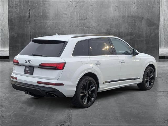 2025 Audi Q7 Premium Plus