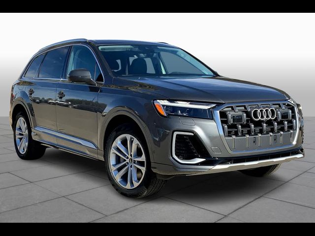 2025 Audi Q7 Premium Plus