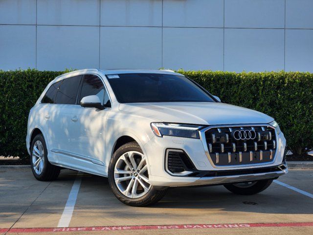 2025 Audi Q7 Premium Plus