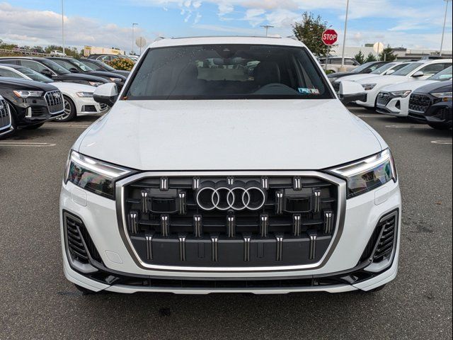 2025 Audi Q7 Premium Plus