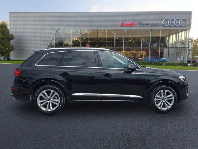 2025 Audi Q7 Premium Plus