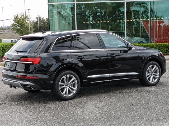 2025 Audi Q7 Premium Plus