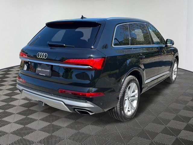 2025 Audi Q7 Premium Plus