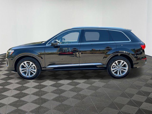2025 Audi Q7 Premium Plus