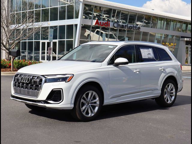 2025 Audi Q7 Premium Plus