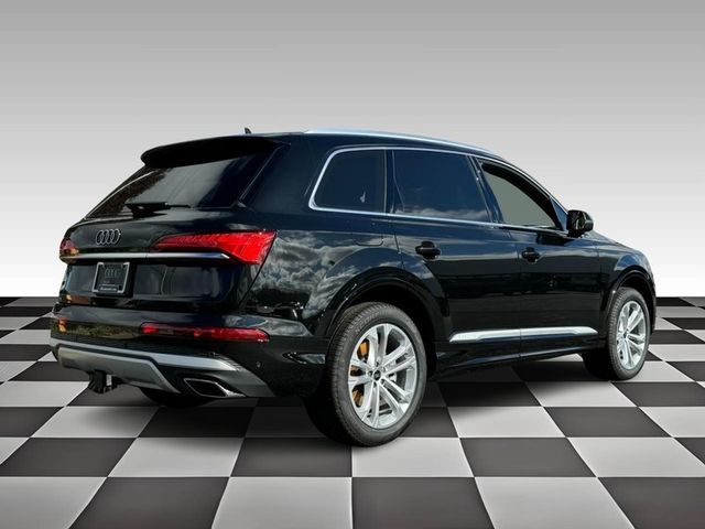 2025 Audi Q7 Premium Plus