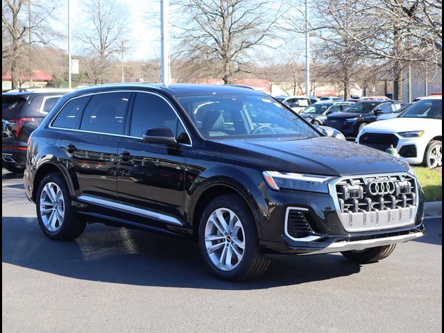 2025 Audi Q7 Premium Plus