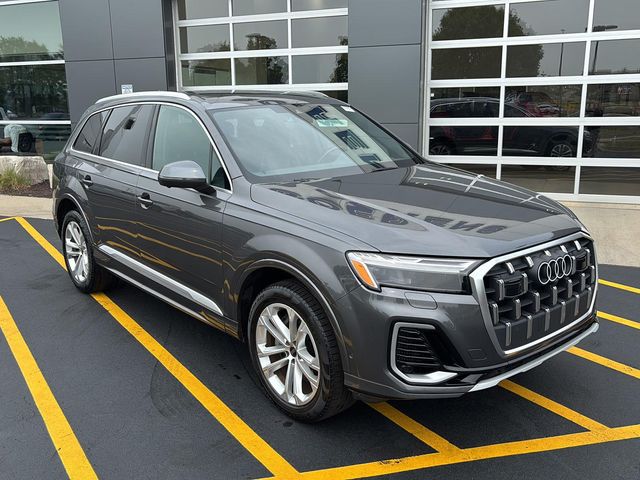 2025 Audi Q7 Premium Plus