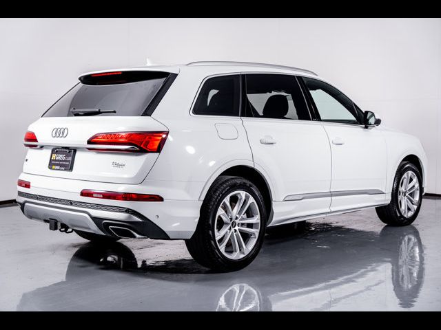 2025 Audi Q7 Premium Plus