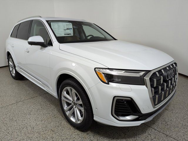 2025 Audi Q7 Premium Plus