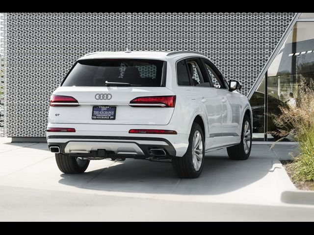 2025 Audi Q7 Premium Plus