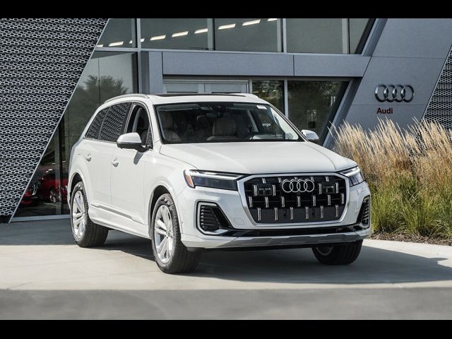 2025 Audi Q7 Premium Plus