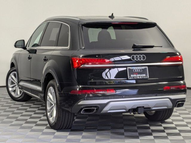 2025 Audi Q7 Premium Plus