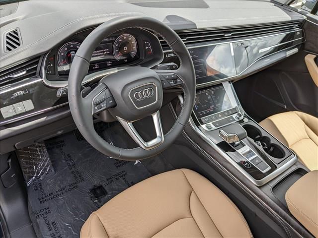 2025 Audi Q7 Premium Plus