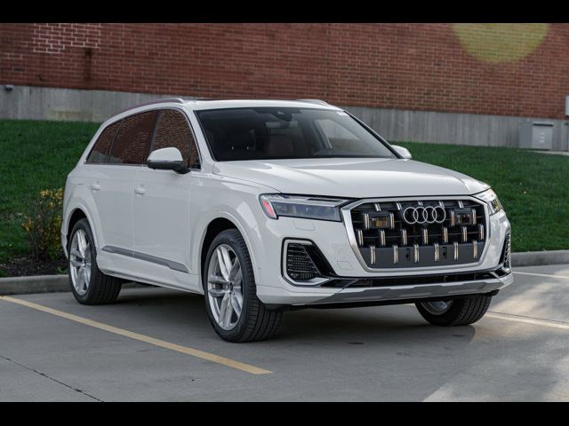 2025 Audi Q7 Premium Plus