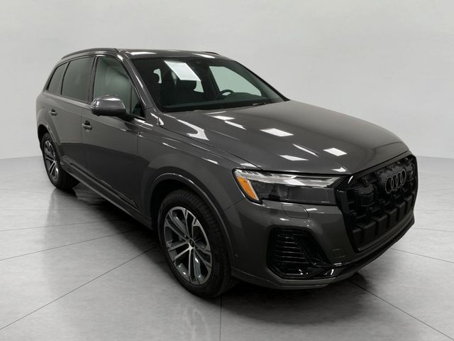 2025 Audi Q7 Premium Plus