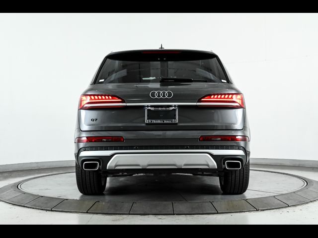 2025 Audi Q7 Premium Plus