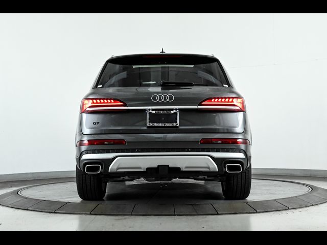 2025 Audi Q7 Premium Plus