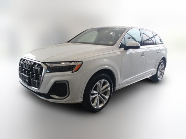 2025 Audi Q7 Premium Plus