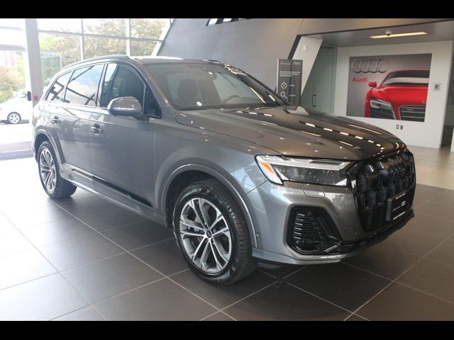2025 Audi Q7 Premium Plus