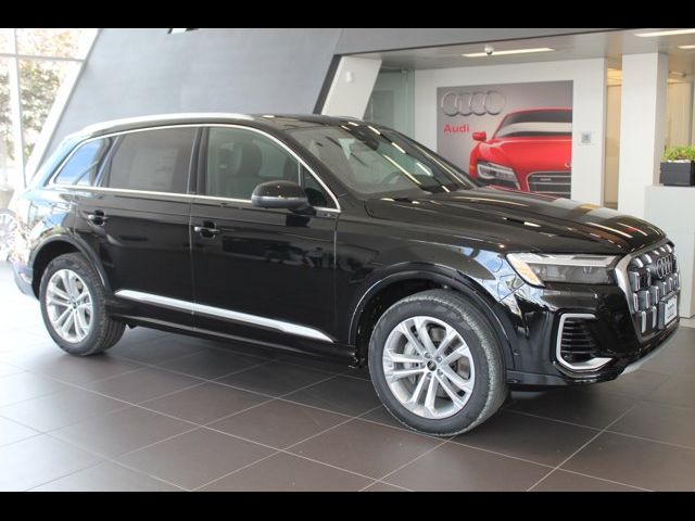 2025 Audi Q7 Premium Plus