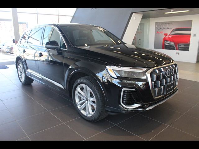 2025 Audi Q7 Premium Plus