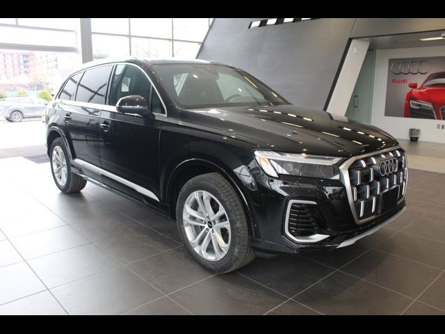 2025 Audi Q7 Premium Plus