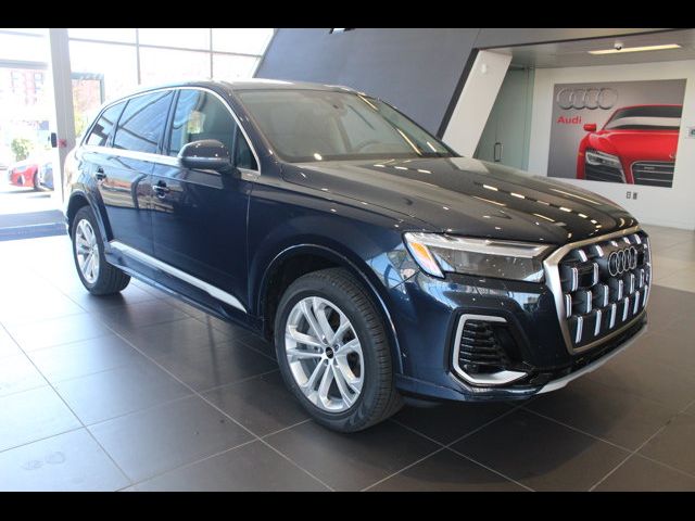 2025 Audi Q7 Premium Plus