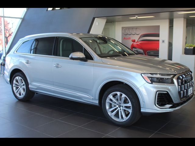 2025 Audi Q7 Premium Plus