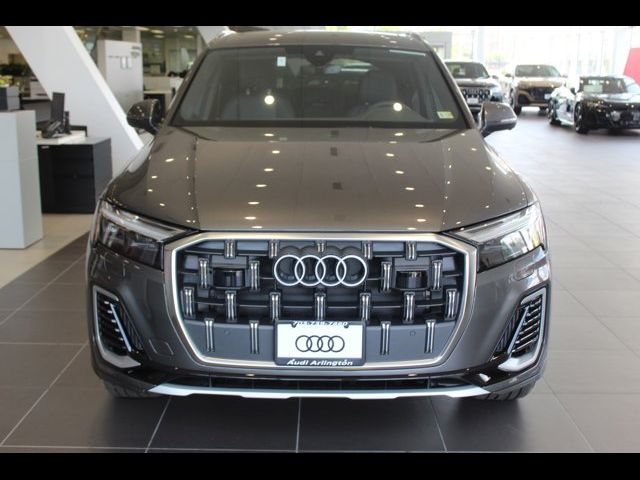 2025 Audi Q7 Premium Plus