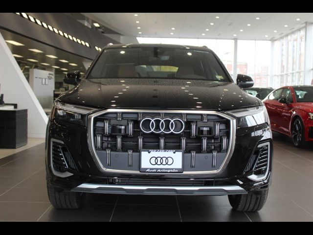 2025 Audi Q7 Premium