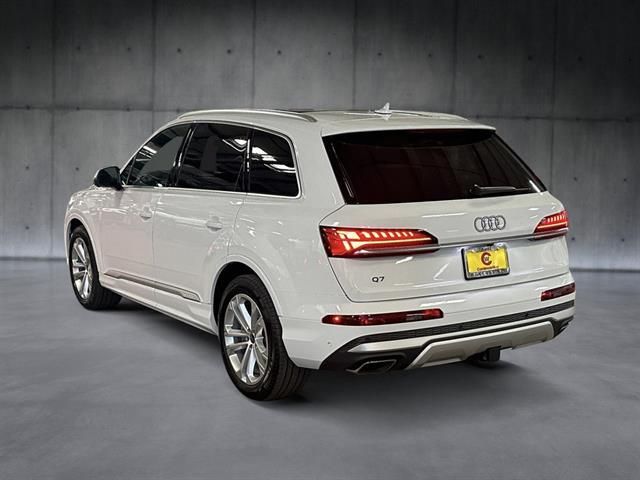 2025 Audi Q7 Prestige