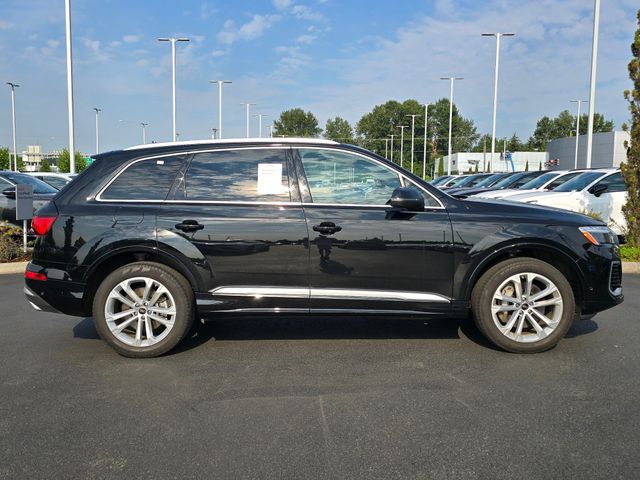 2025 Audi Q7 Premium Plus
