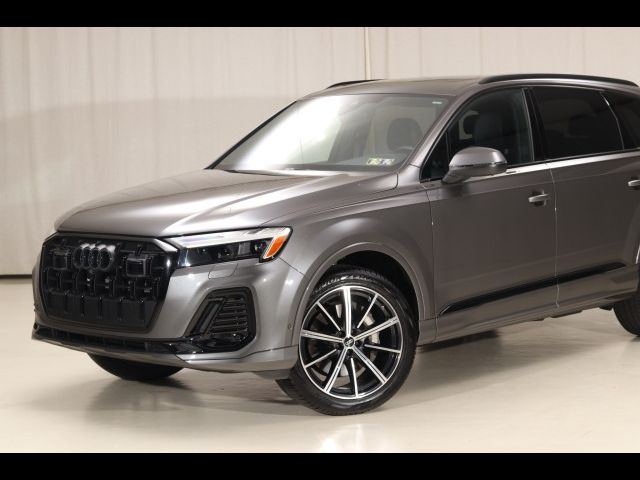 2025 Audi Q7 Premium Plus