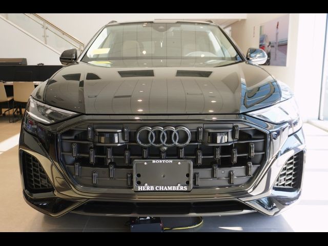 2025 Audi Q8 Premium