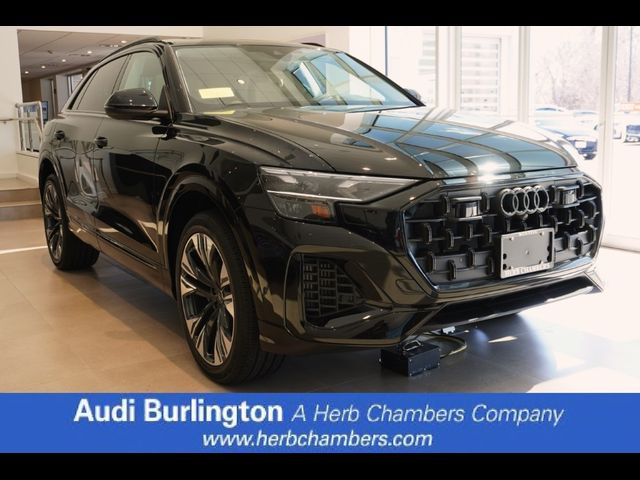 2025 Audi Q8 Premium